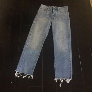Size 25 Faded Levi Jeans